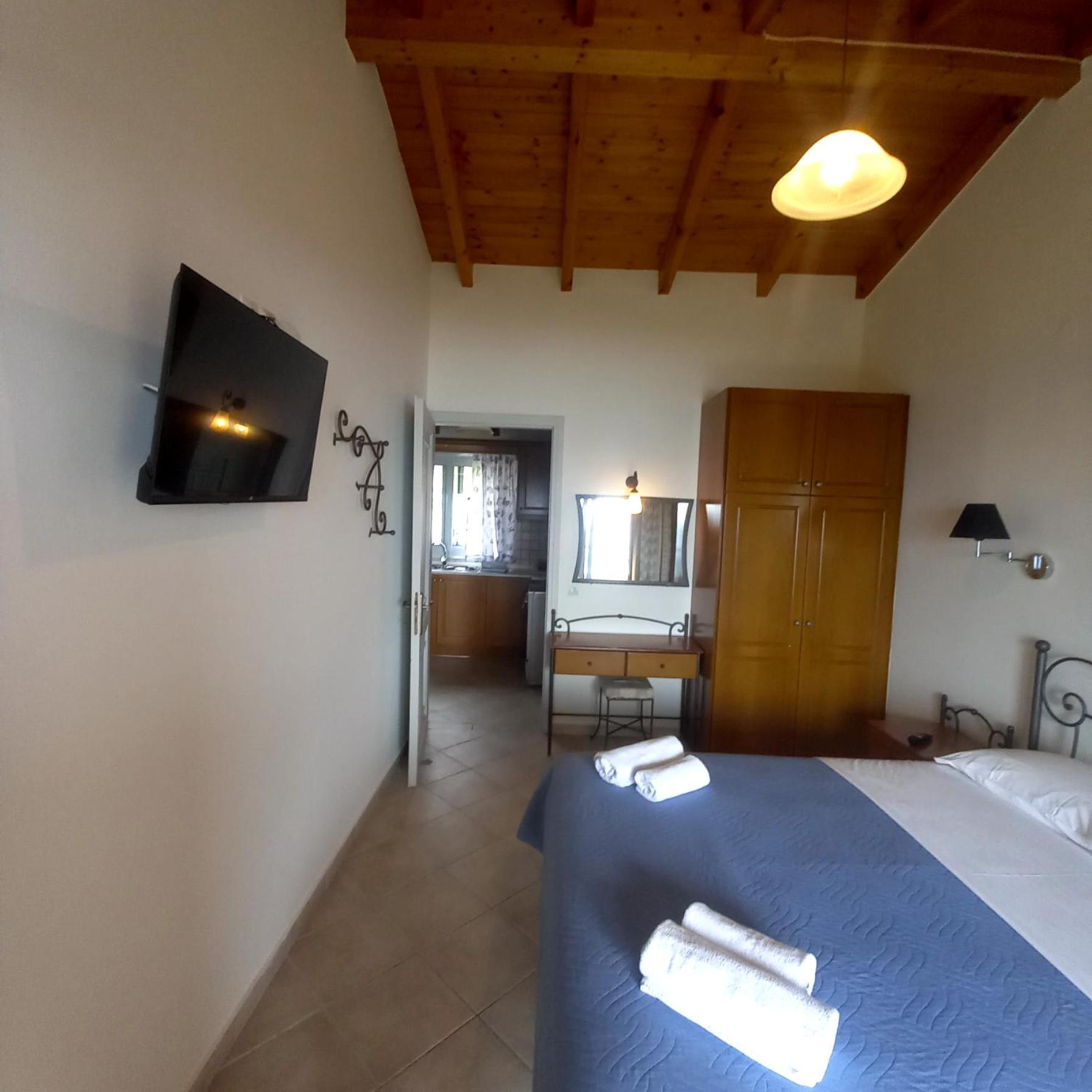 Lidovois House *